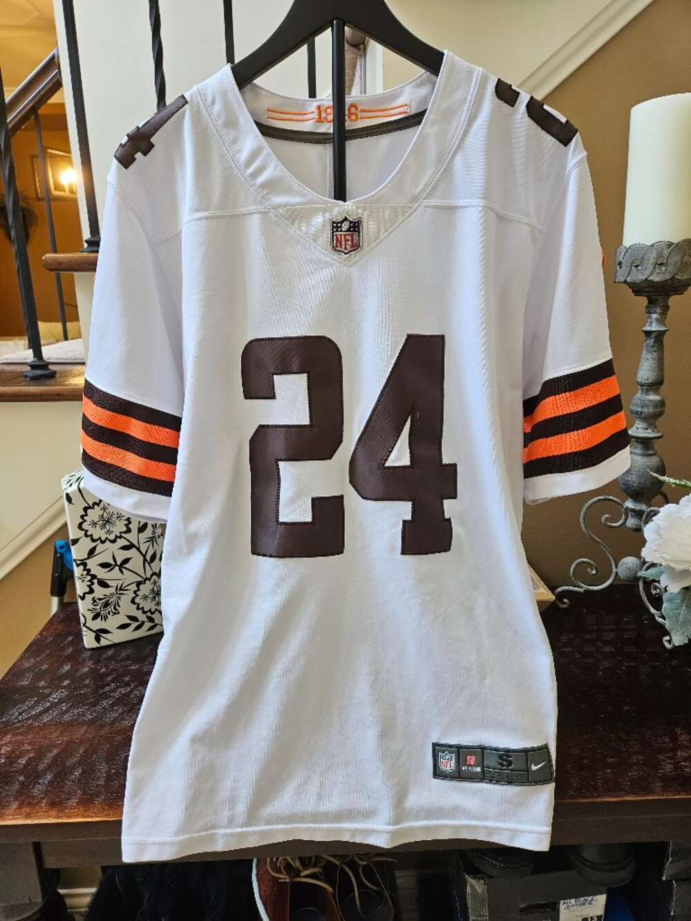 NFL Licensed Nike Cleveland Browns Jersey (Nick Chubb), Sz S